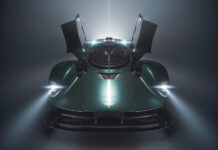Aston Martin mostró una versión de techo abierto de su hiper auto Valkyrie