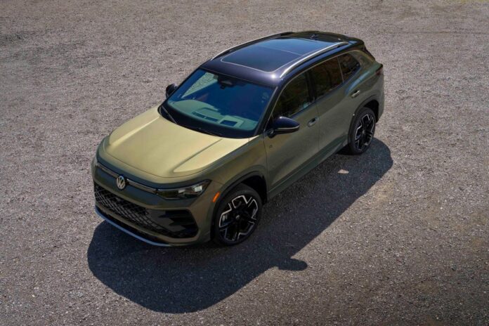 El Volkswagen Tiguan SEL R-Line Turbo del 2026, es galardonado entre 10 los mejores interiores
